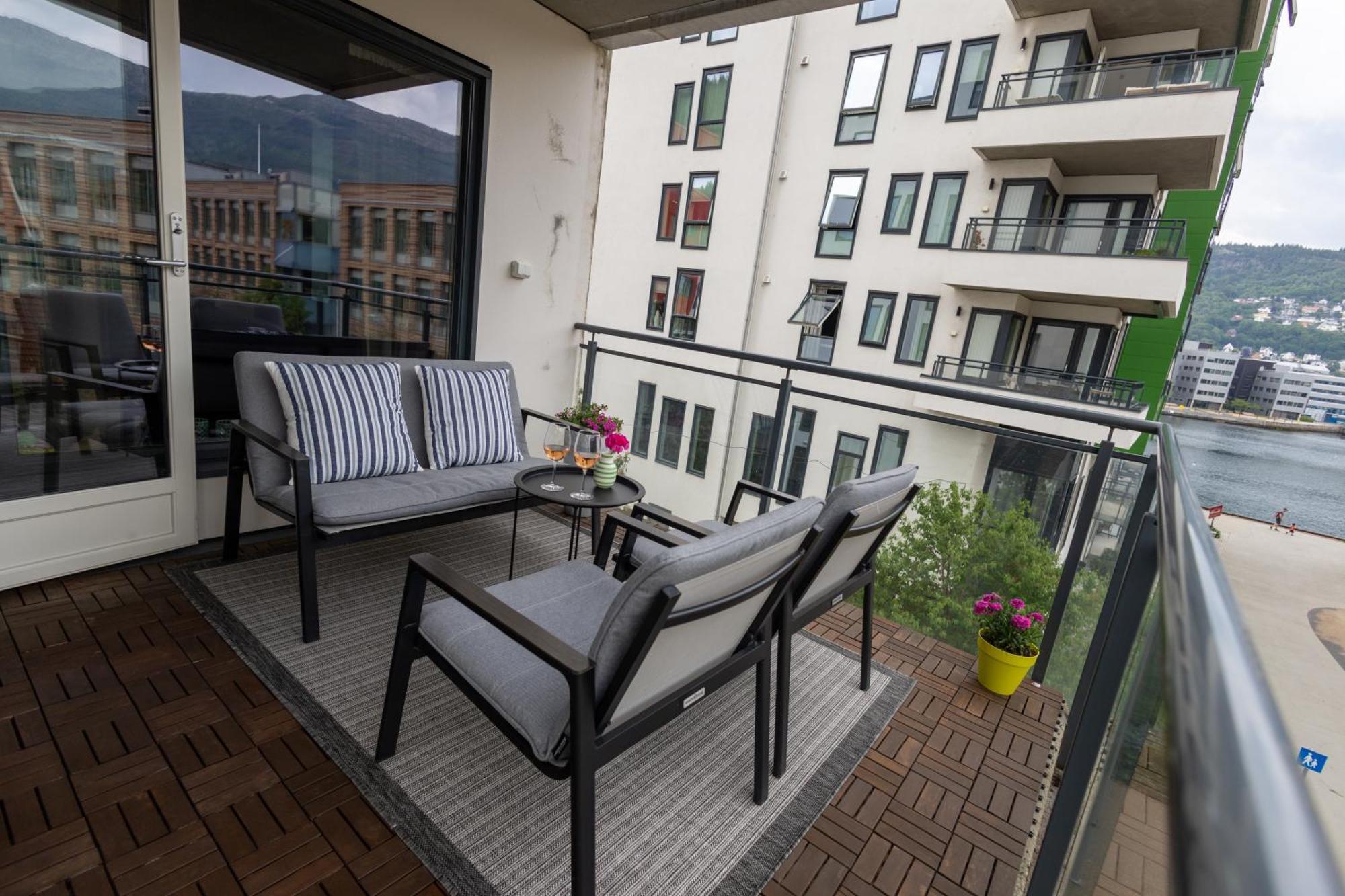 Modern Apartment - Amazing Terrace And Fjord View, Close To City Center Bergen Ngoại thất bức ảnh